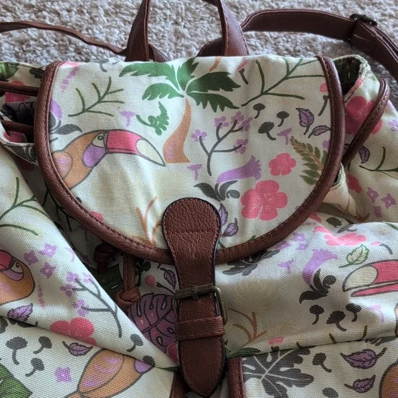 New item. HALF OFF! Backpack/purse - Picture 3 of 7